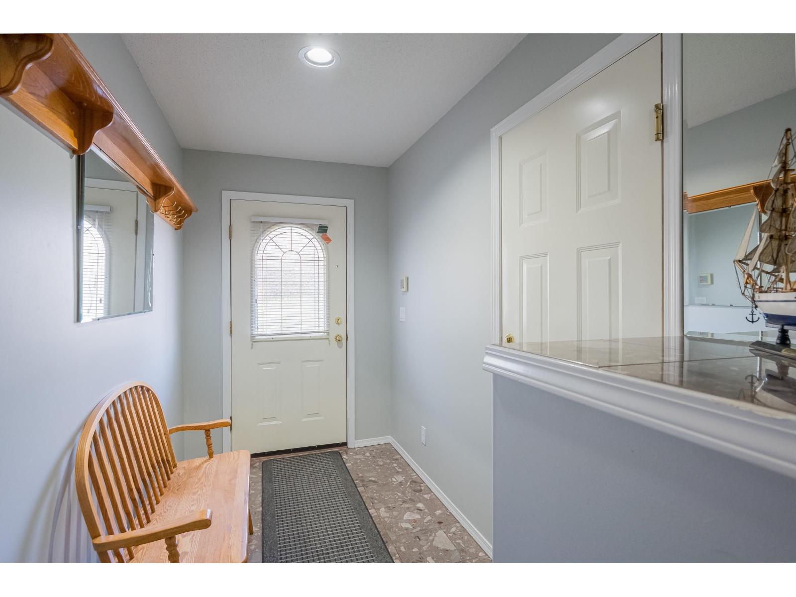 204 13888 70 Avenue, Surrey, British Columbia  V3W 0R8 - Photo 2 - R3162967