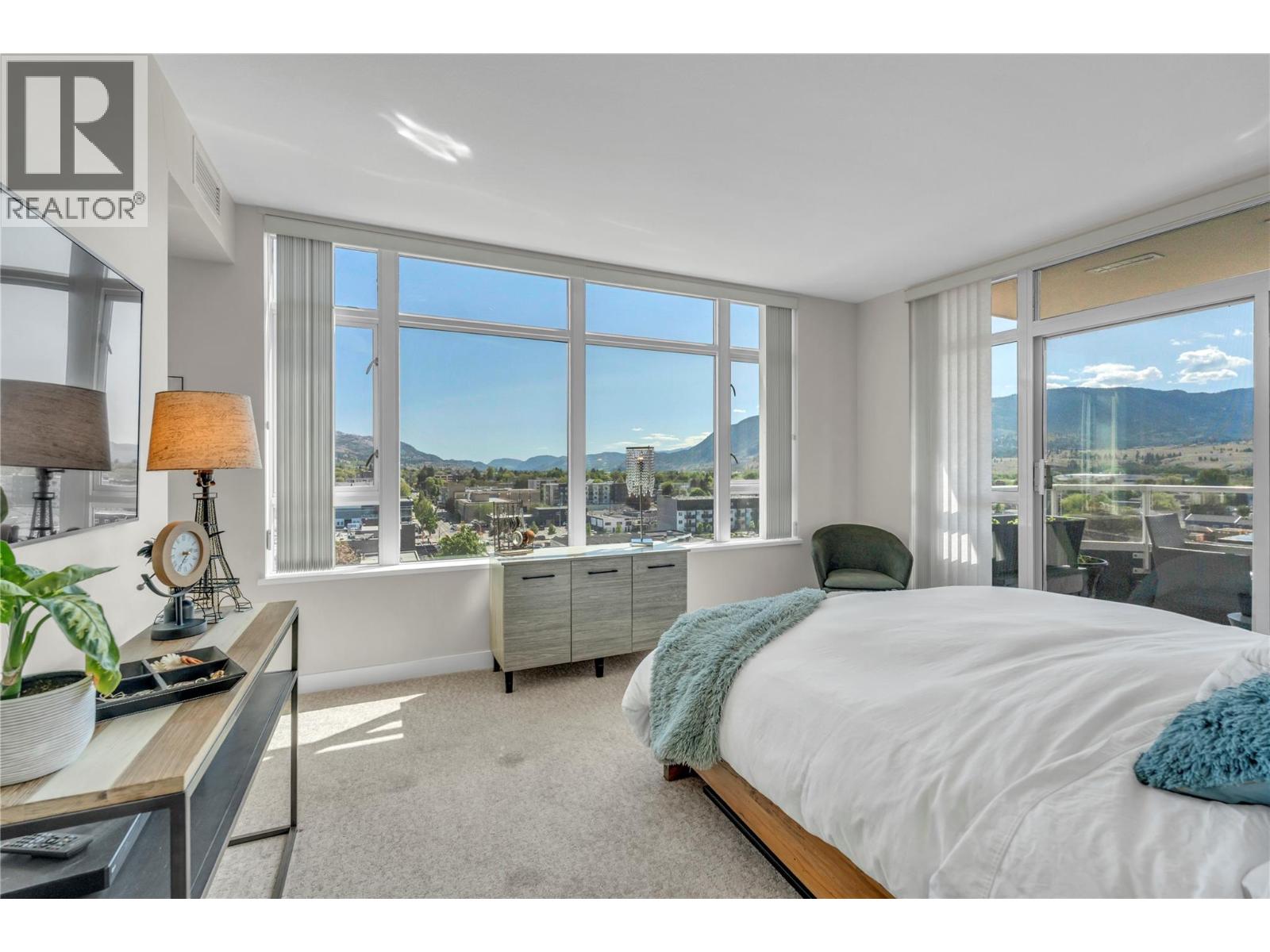 160 Lakeshore Drive Unit# 1006 Penticton Photo 4