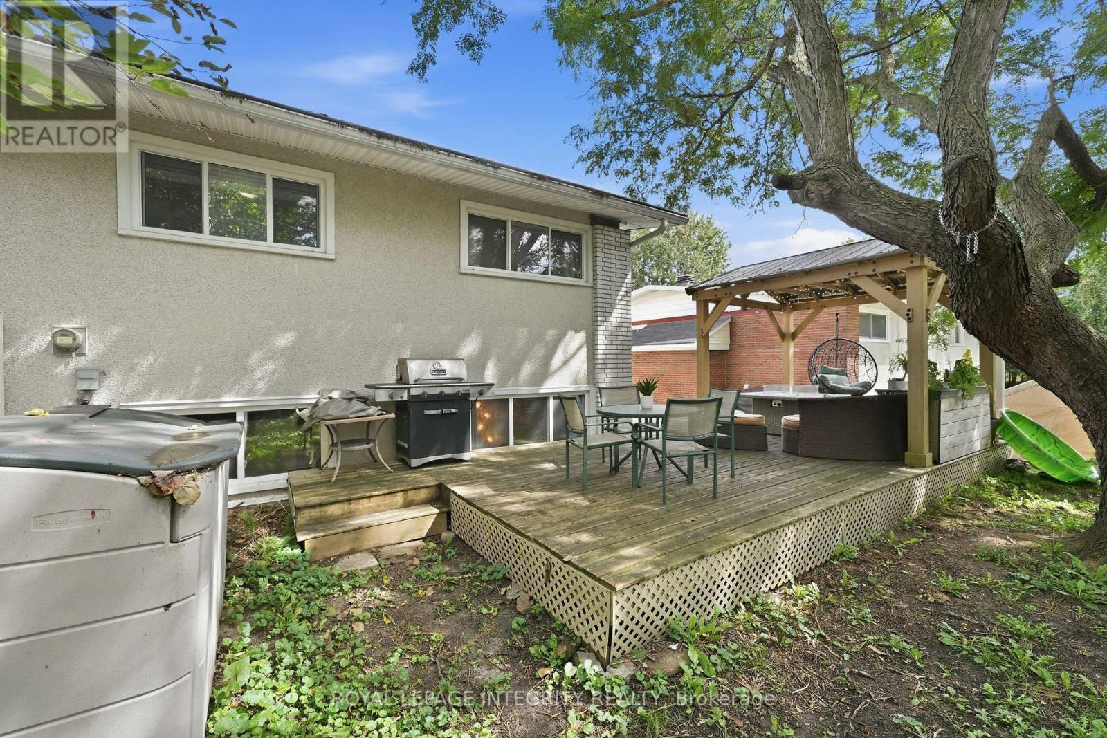 26 Woodmount Crescent, Ottawa, Ontario  K2E 5R1 - Photo 34 - X13767374
