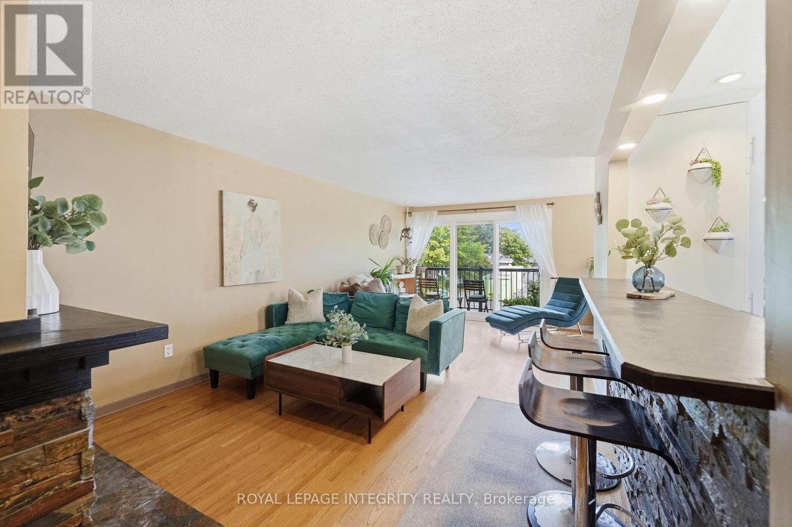 26 Woodmount Crescent, Ottawa, Ontario  K2E 5R1 - Photo 9 - X13767374