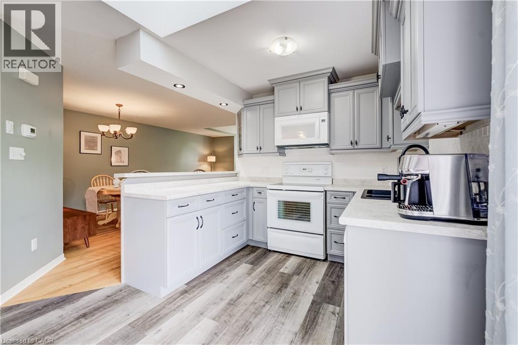 28 Forrest Avenue W, New Hamburg, Ontario  N3A 1Y1 - Photo 15 - 40859794