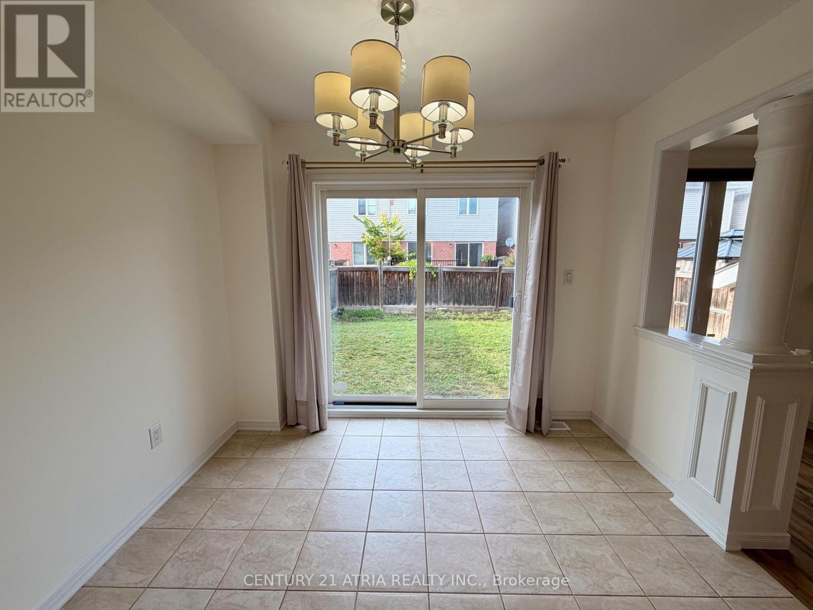 101 Elliottglen Drive, Ajax, Ontario  L1Z 0G9 - Photo 11 - E13767462