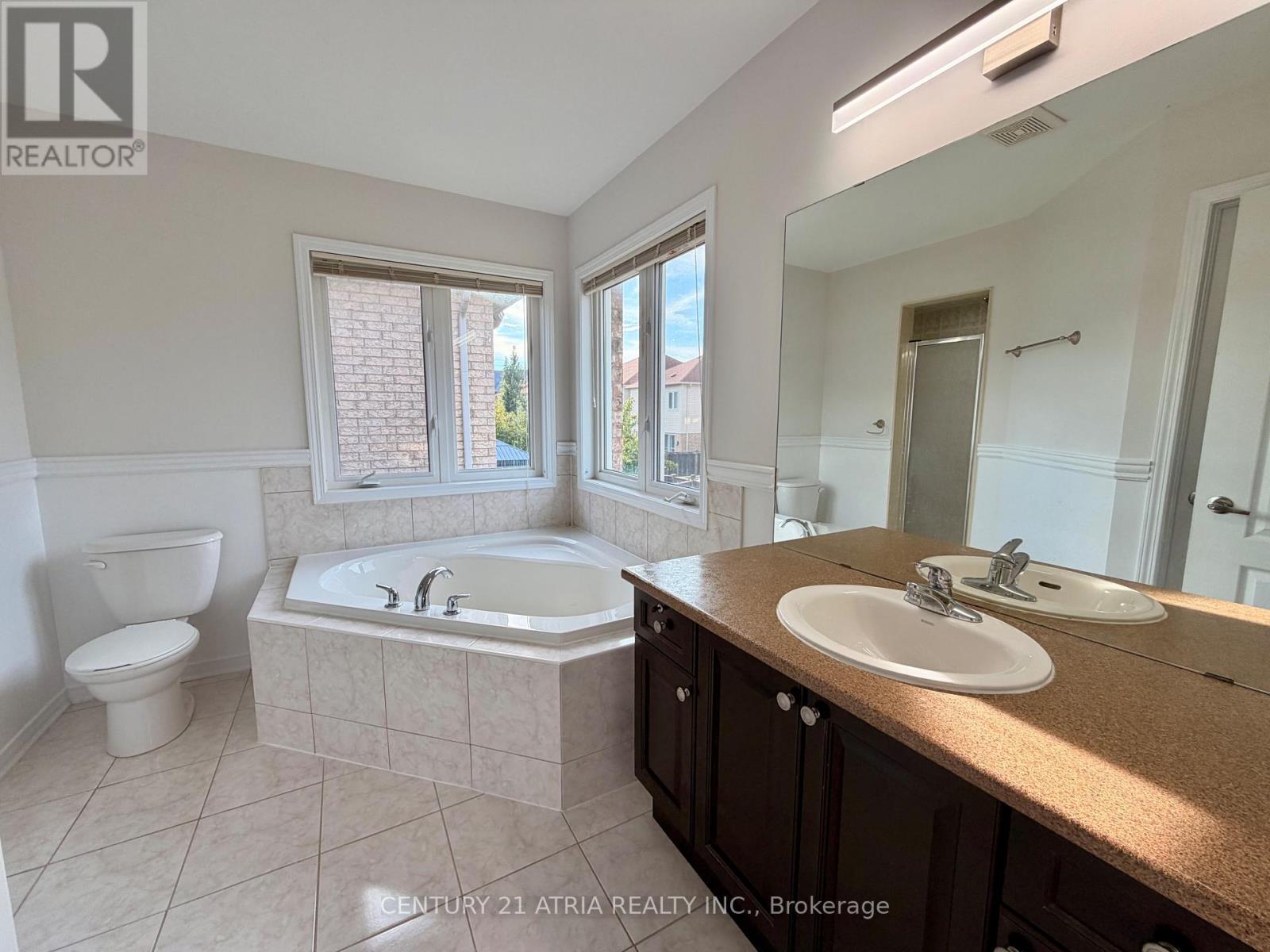 101 Elliottglen Drive, Ajax, Ontario  L1Z 0G9 - Photo 24 - E13767462