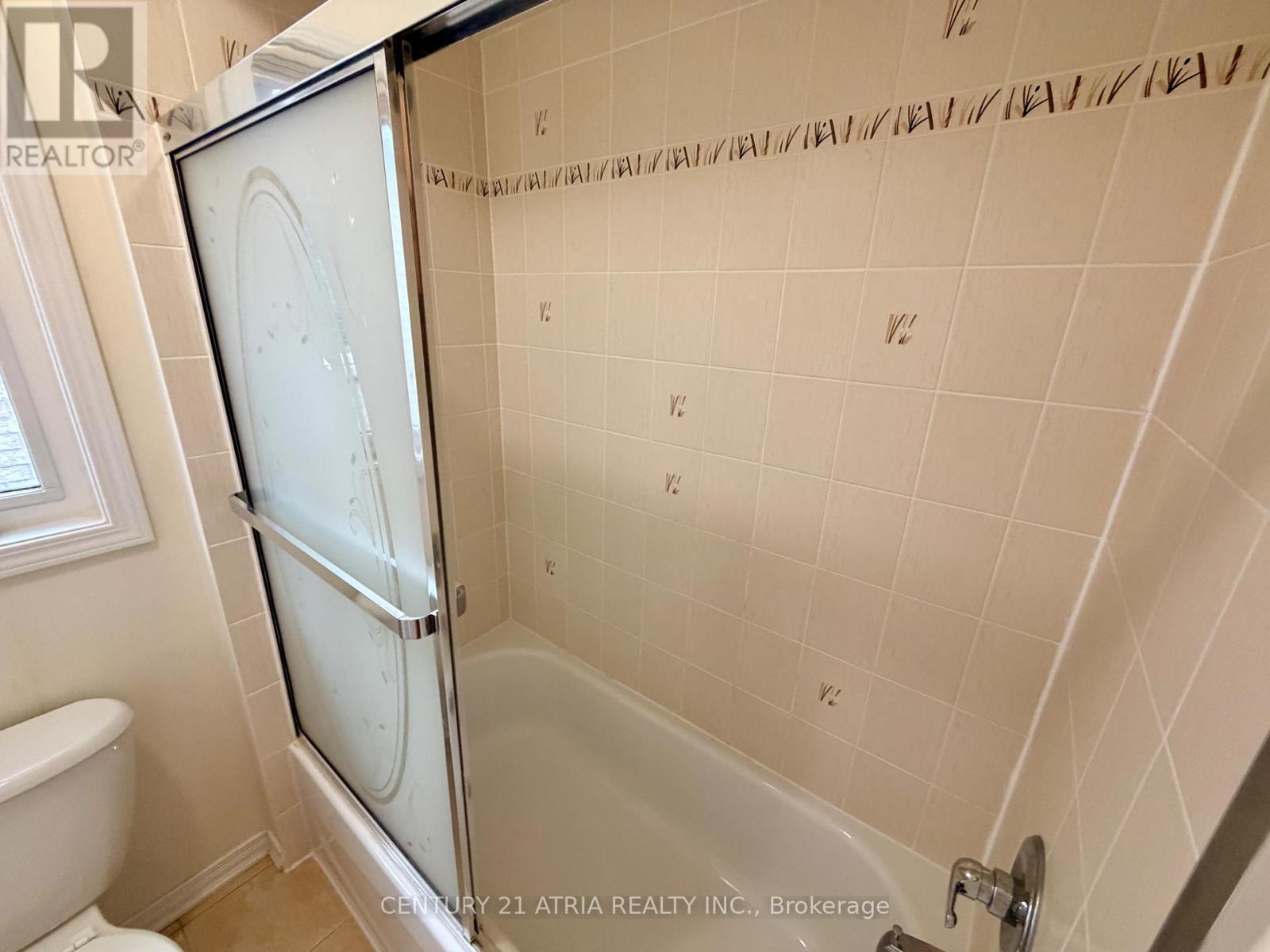 101 Elliottglen Drive, Ajax, Ontario  L1Z 0G9 - Photo 29 - E13767462