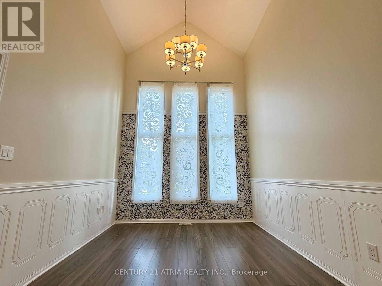 101 Elliottglen Drive, Ajax, Ontario  L1Z 0G9 - Photo 4 - E13767462