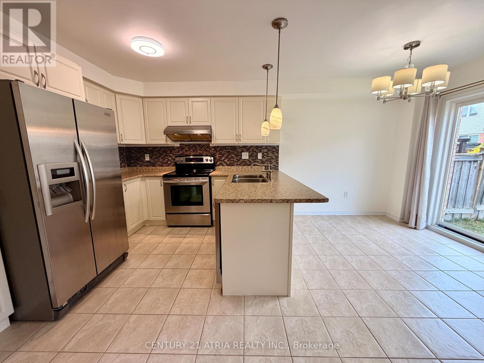 101 Elliottglen Drive, Ajax, Ontario  L1Z 0G9 - Photo 9 - E13767462