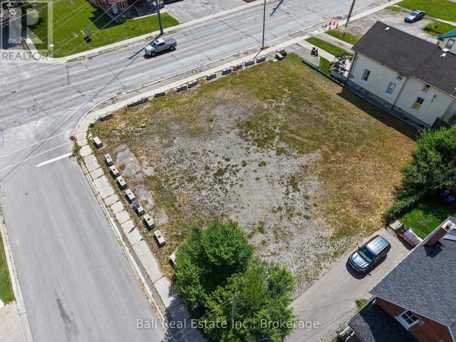 220 Kent Street W, Kawartha Lakes, Ontario  K9V 2Z2 - Photo 5 - X13761838