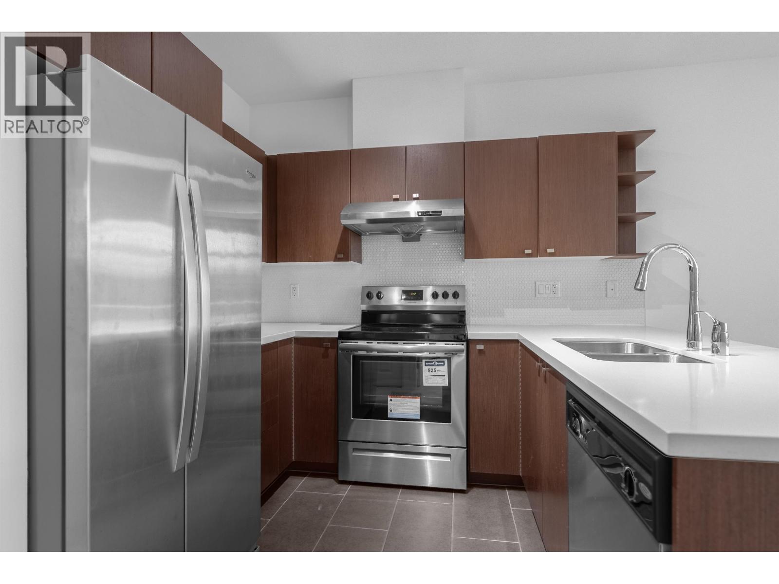 407 4550 Fraser Street, Vancouver, British Columbia  V5V 4G8 - Photo 4 - R3163770