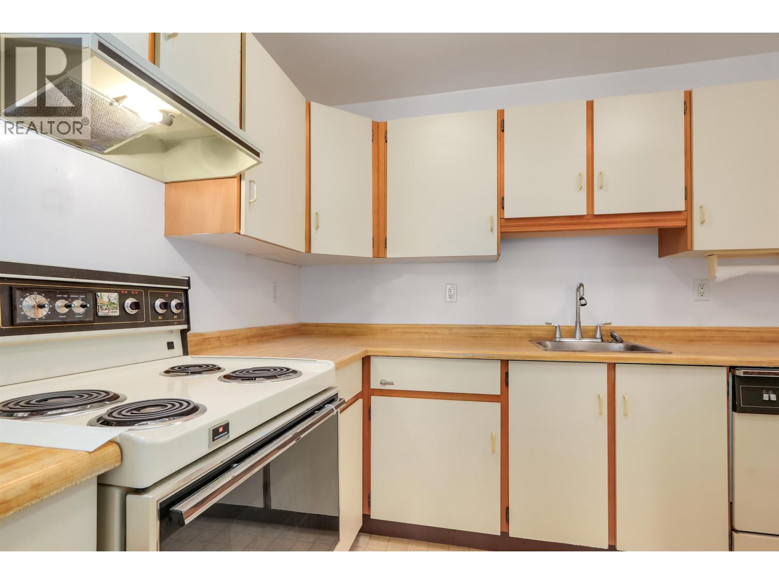 303 1690 Augusta Avenue, Burnaby, British Columbia  V5A 2V6 - Photo 17 - R3163793