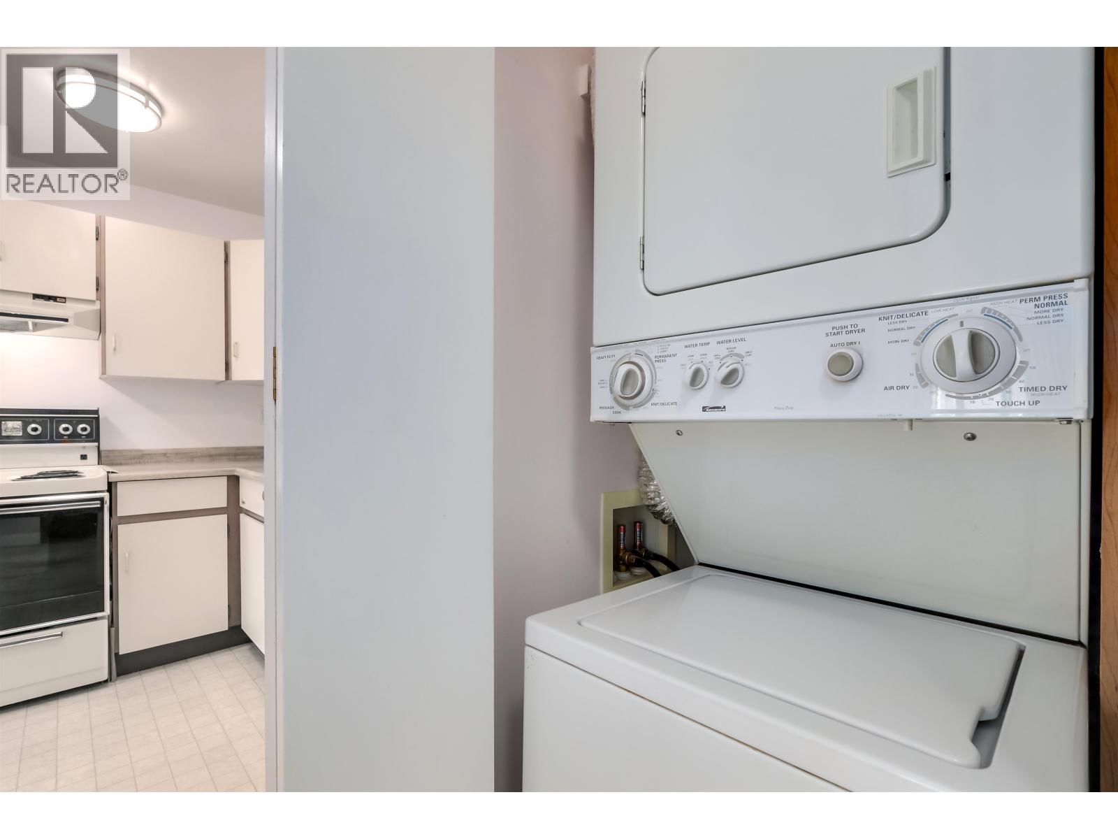 303 1690 Augusta Avenue, Burnaby, British Columbia  V5A 2V6 - Photo 22 - R3163793