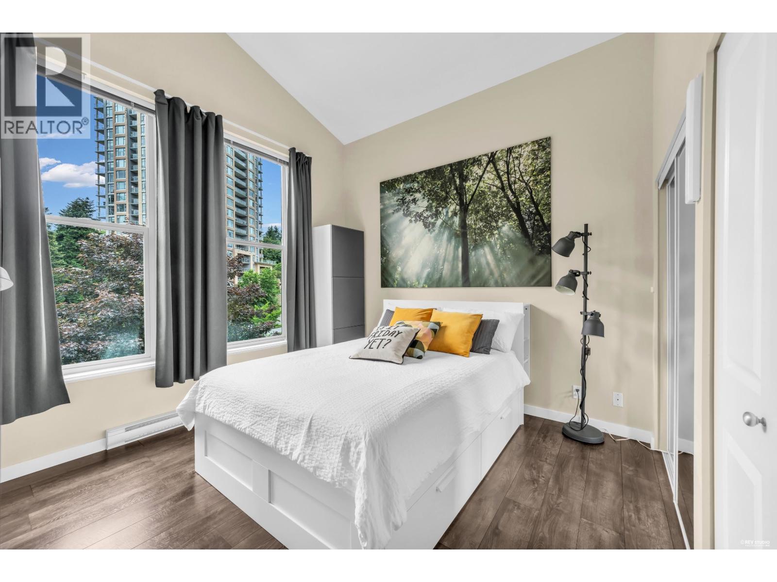 402 265 Ross Drive, New Westminster, British Columbia  V3L 0C8 - Photo 13 - R3163794
