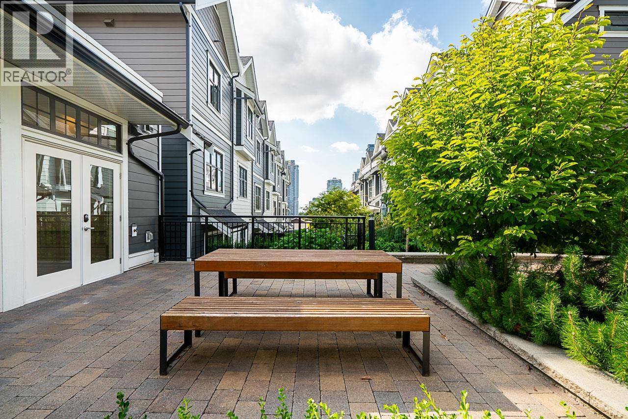 144 678 Fairview Street, Coquitlam, British Columbia  V3J 0N1 - Photo 37 - R3163804