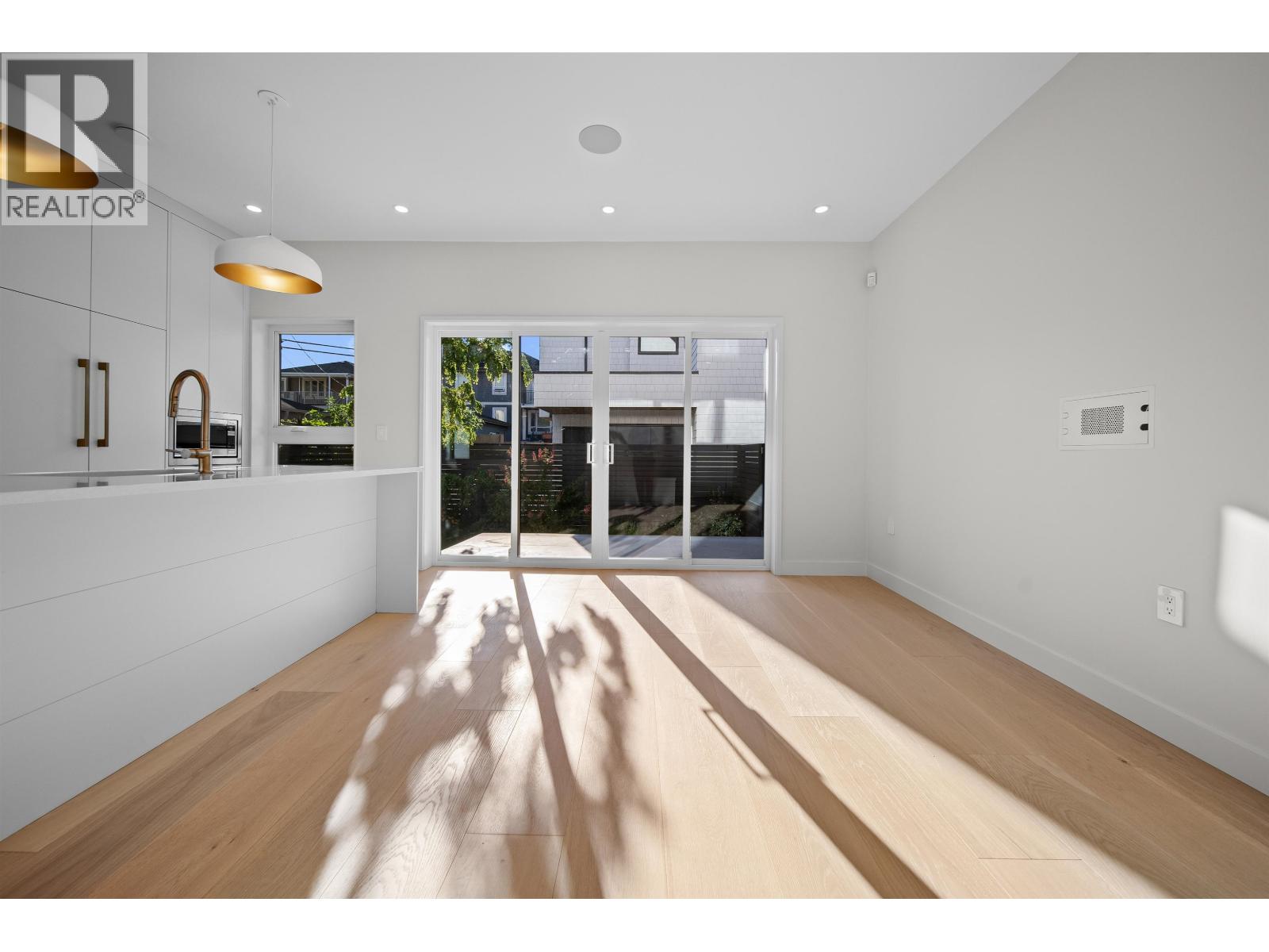 5407 Wales Street, Vancouver, British Columbia  V5R 3M9 - Photo 11 - R3163810