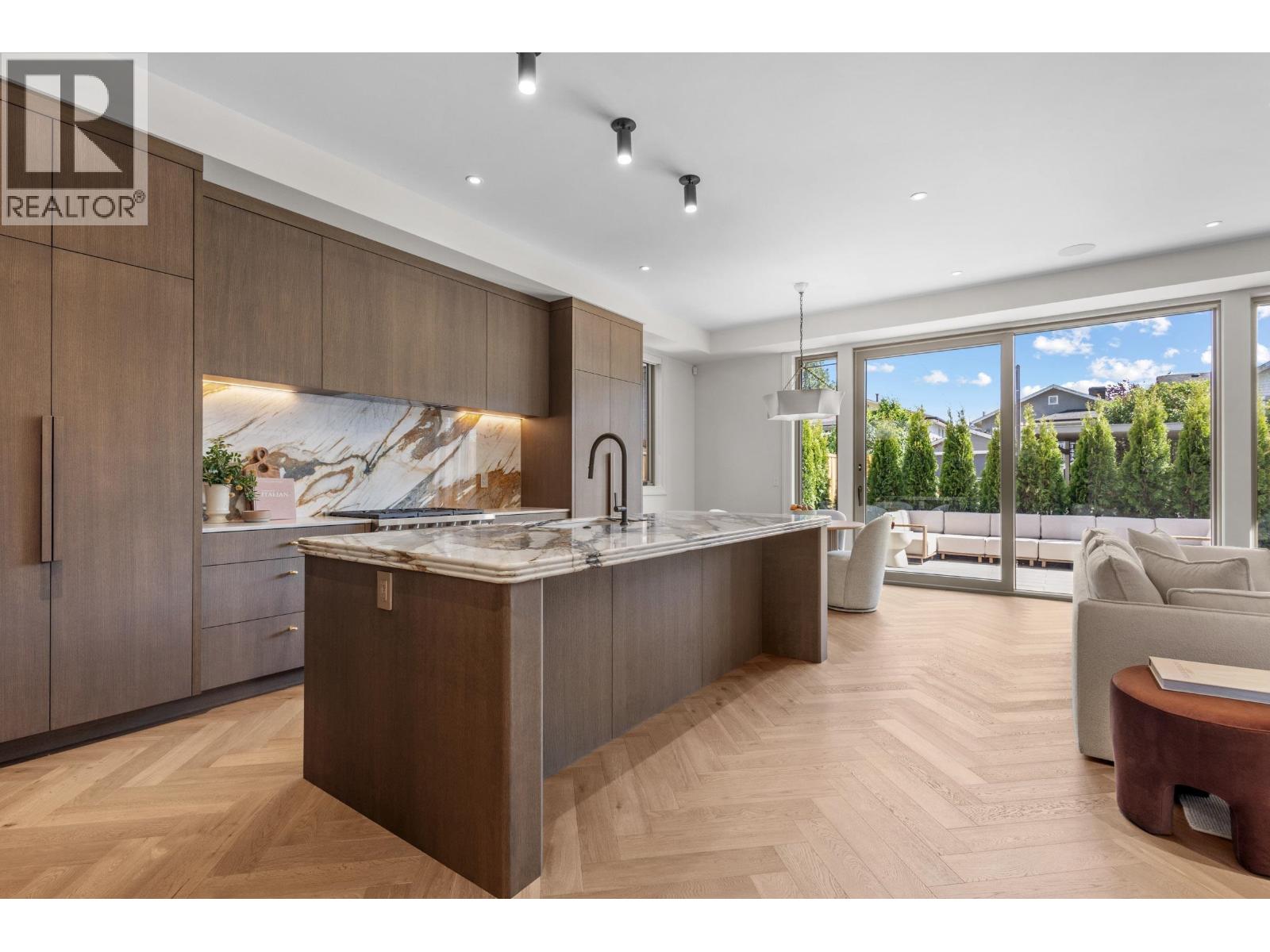 2 4136 Cambridge Street, Burnaby, British Columbia  V5C 1G9 - Photo 8 - R3163813
