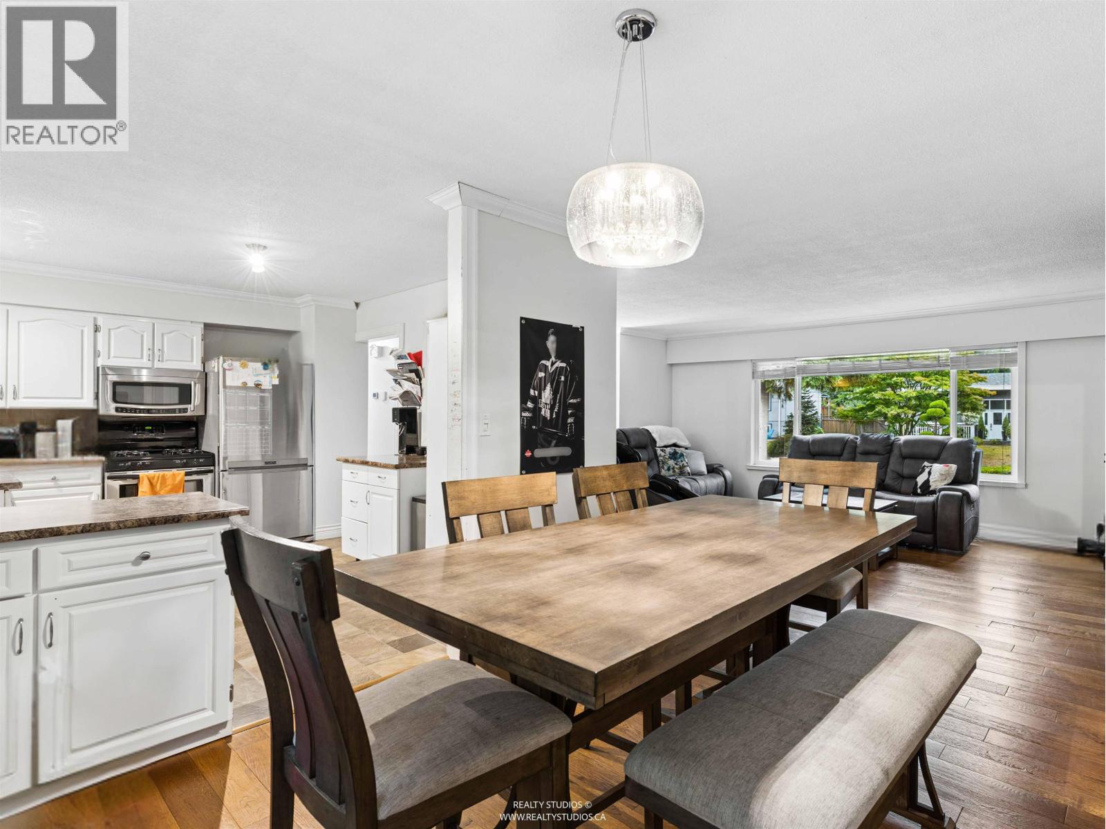 21796 Donovan Avenue, Maple Ridge, British Columbia  V2X 3A7 - Photo 6 - R3163791
