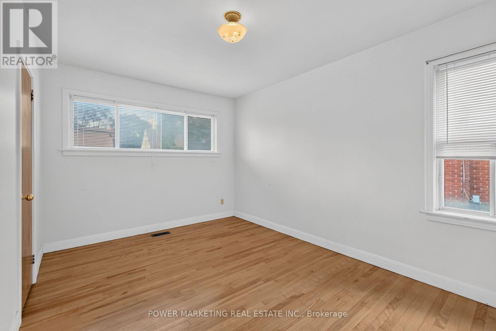 535 Dunbrack Street, Ottawa, Ontario  K1K 1J4 - Photo 22 - X13744982
