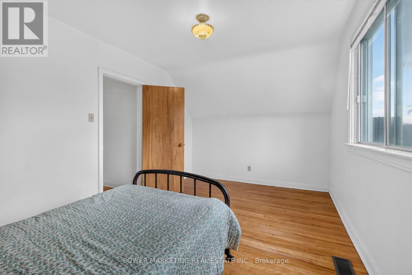 535 Dunbrack Street, Ottawa, Ontario  K1K 1J4 - Photo 36 - X13744982
