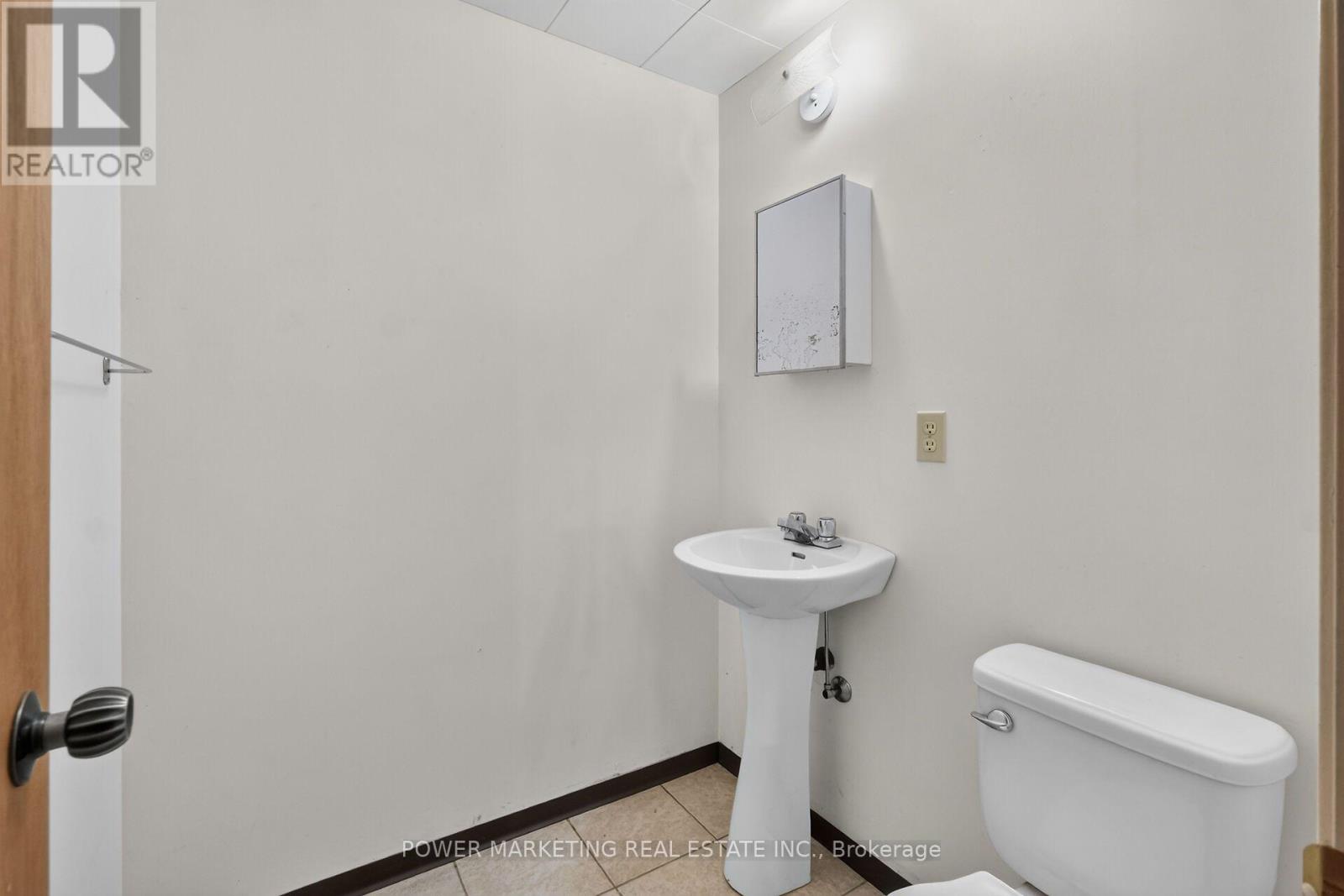 535 Dunbrack Street, Ottawa, Ontario  K1K 1J4 - Photo 45 - X13744982