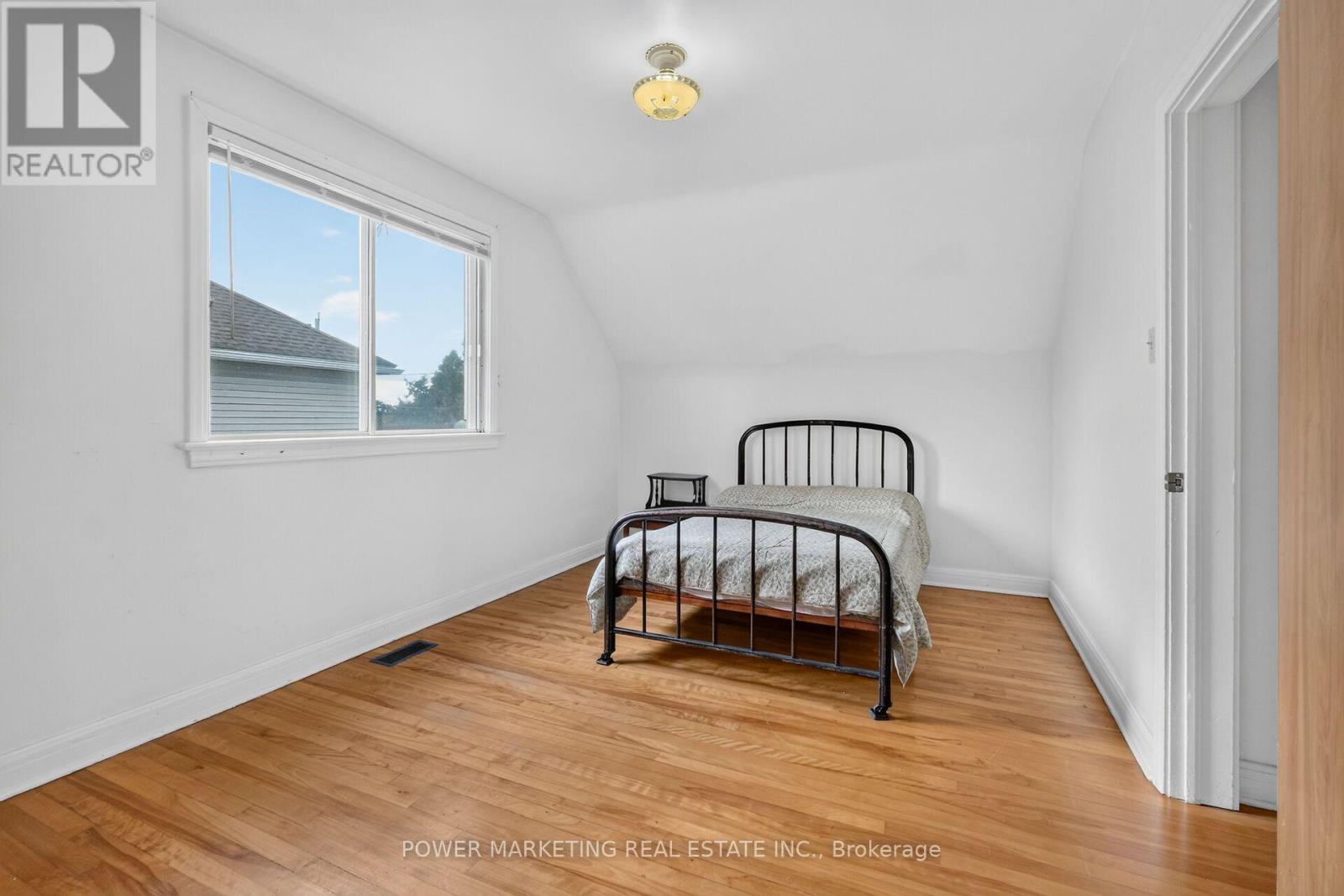 535 Dunbrack Street, Ottawa, Ontario  K1K 1J4 - Photo 37 - X13744982