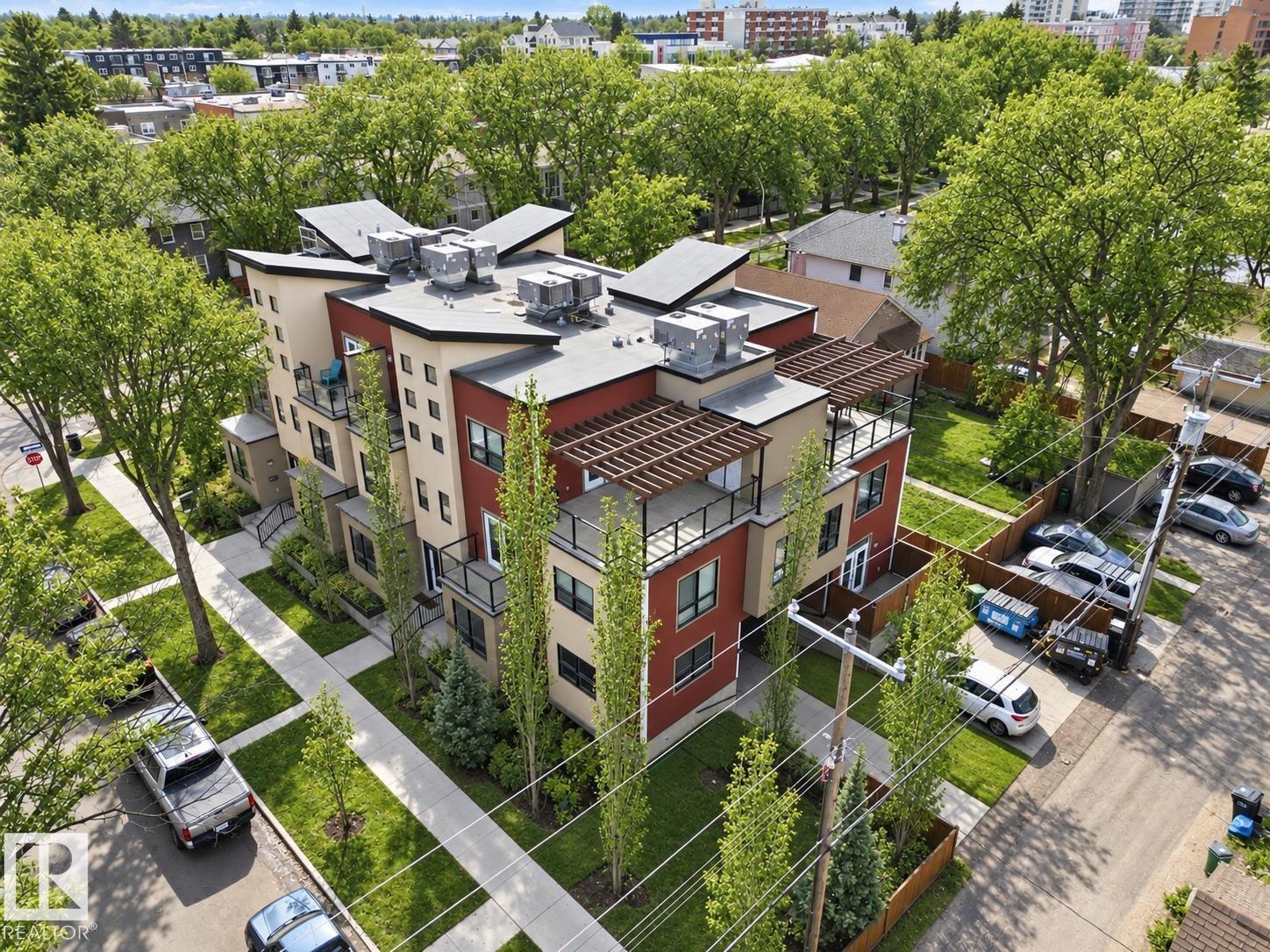 10806 83 AV NW, Edmonton, Alberta
