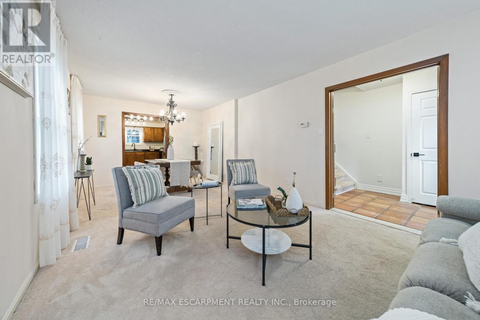2760 Cathian Court, Mississauga, Ontario  L5L 2C7 - Photo 10 - W13767364