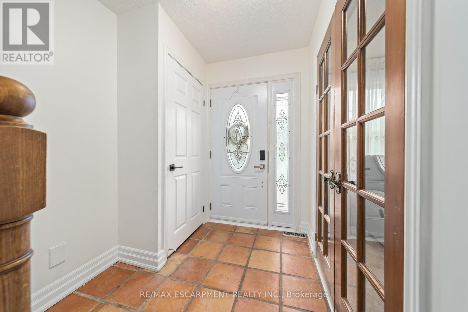2760 Cathian Court, Mississauga, Ontario  L5L 2C7 - Photo 6 - W13767364