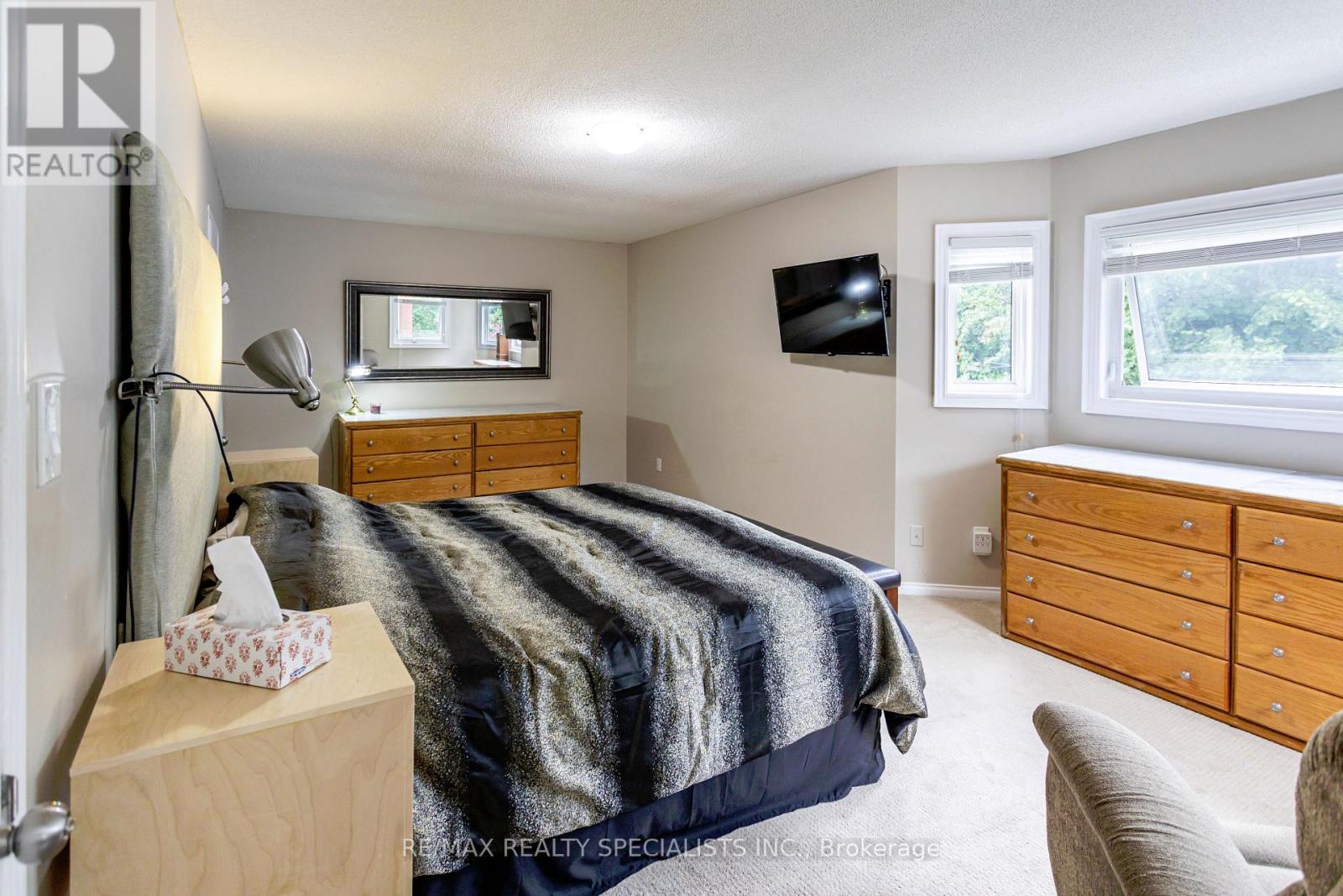 6343 Alderwood Trail, Mississauga, Ontario  L5N 6X1 - Photo 20 - W13767428