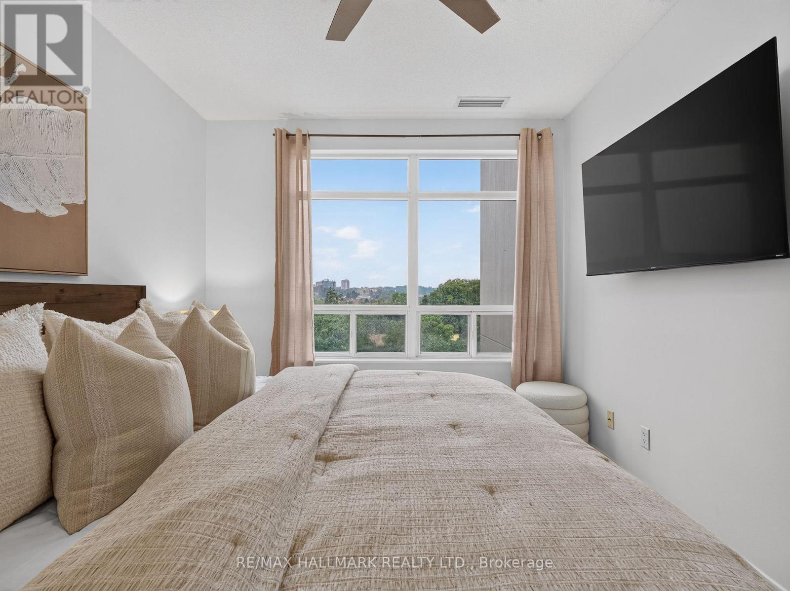 Ph918 - 3650 Kingston Road, Toronto, Ontario  M1M 3X9 - Photo 16 - E13765292