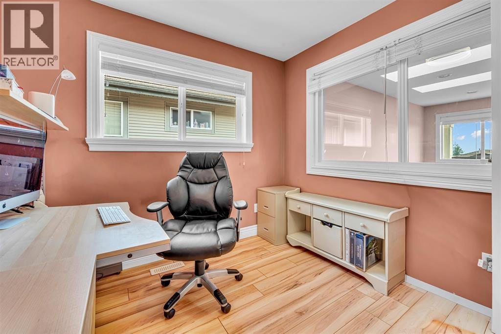 3017 Maplewood Court, Coquitlam, British Columbia  V3E 3P3 - Photo 24 - R3163212