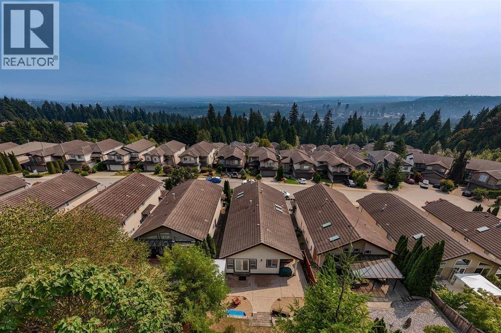 3017 Maplewood Court, Coquitlam, British Columbia  V3E 3P3 - Photo 5 - R3163212