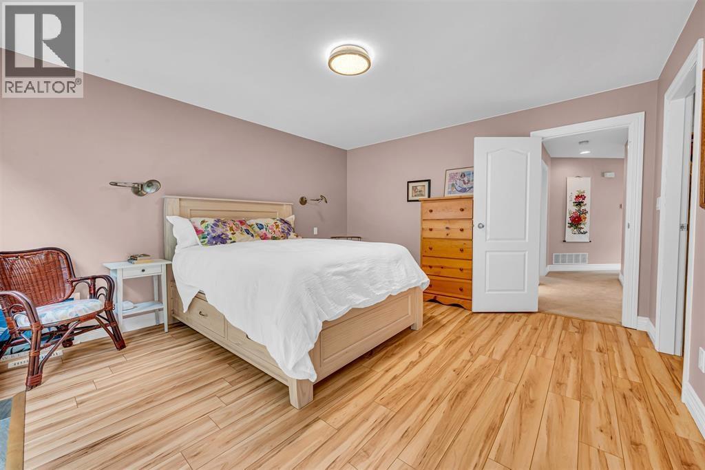 3017 Maplewood Court, Coquitlam, British Columbia  V3E 3P3 - Photo 21 - R3163212