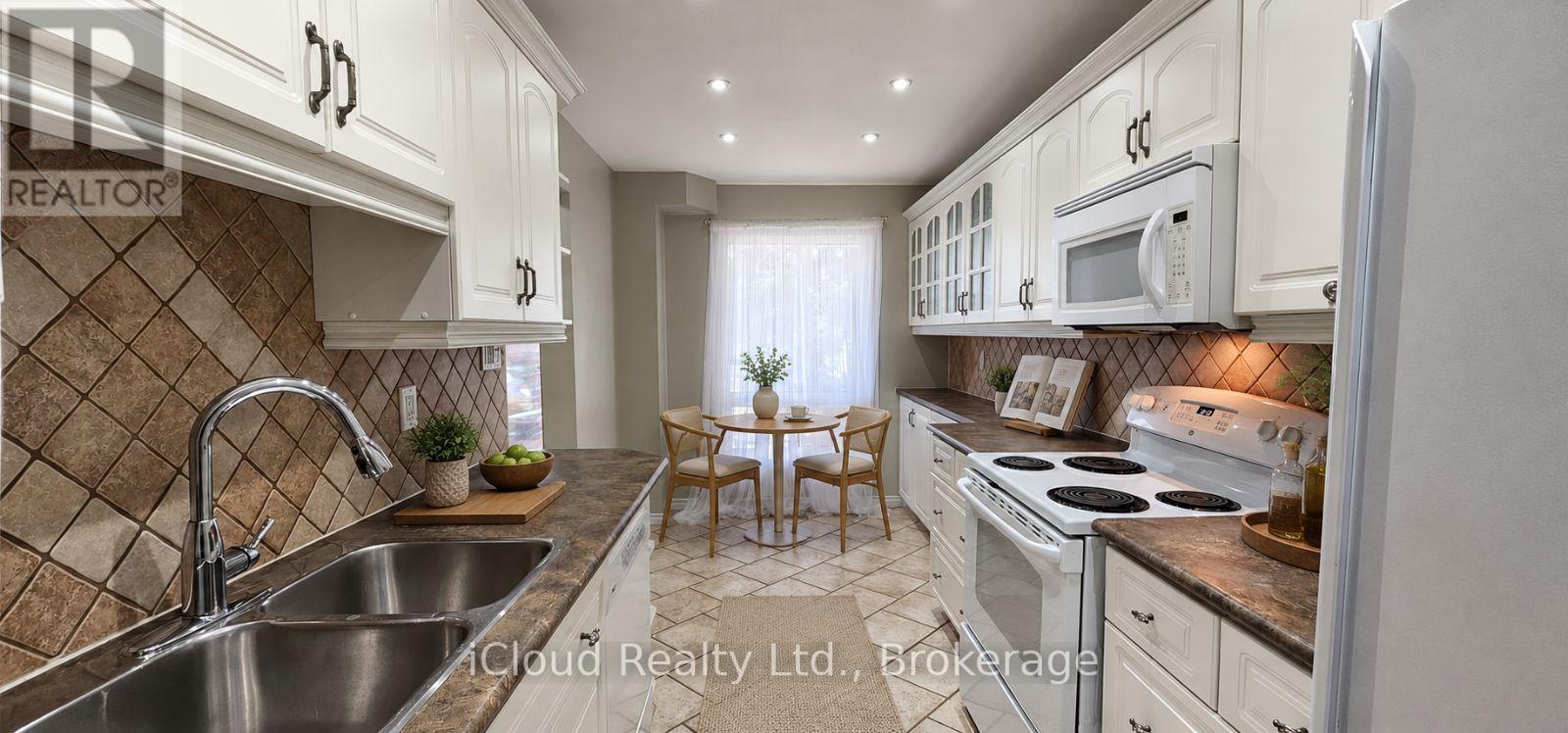 12 Simmons Boulevard, Brampton, Ontario L6V 3V5 - Photo 8 - W13726236