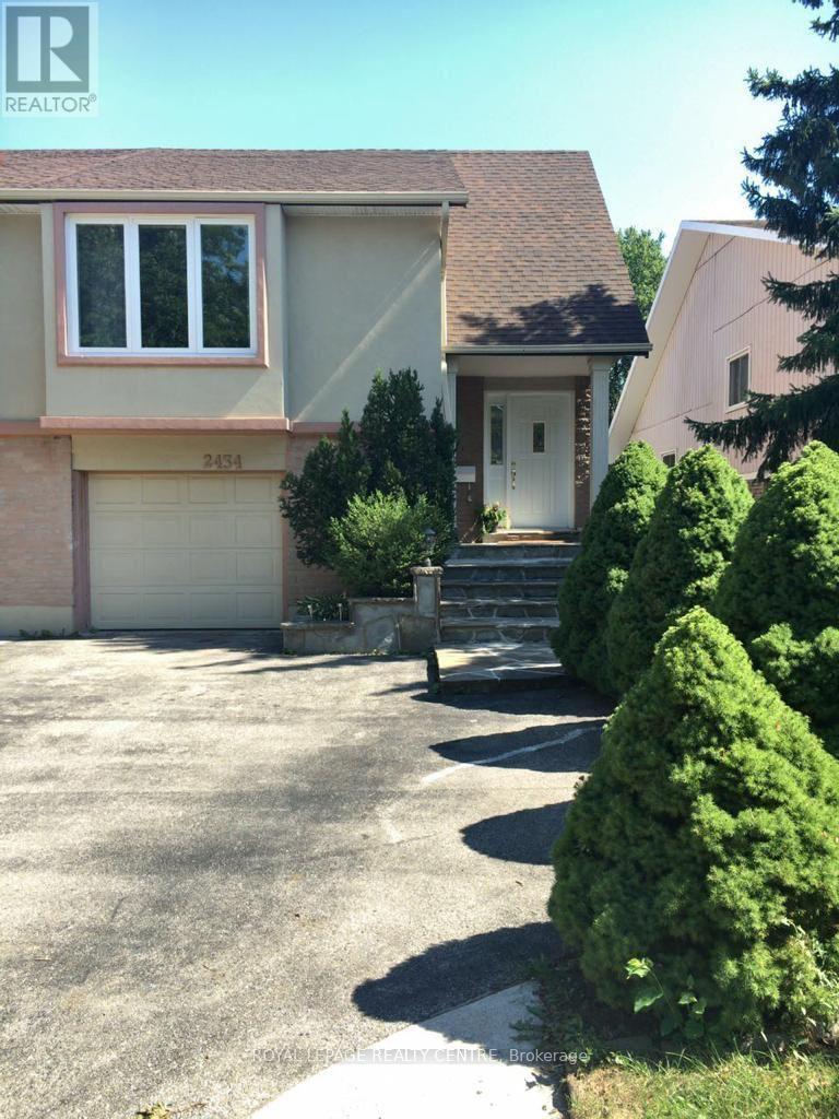 2434 MAINROYAL STREET, Mississauga, Ontario