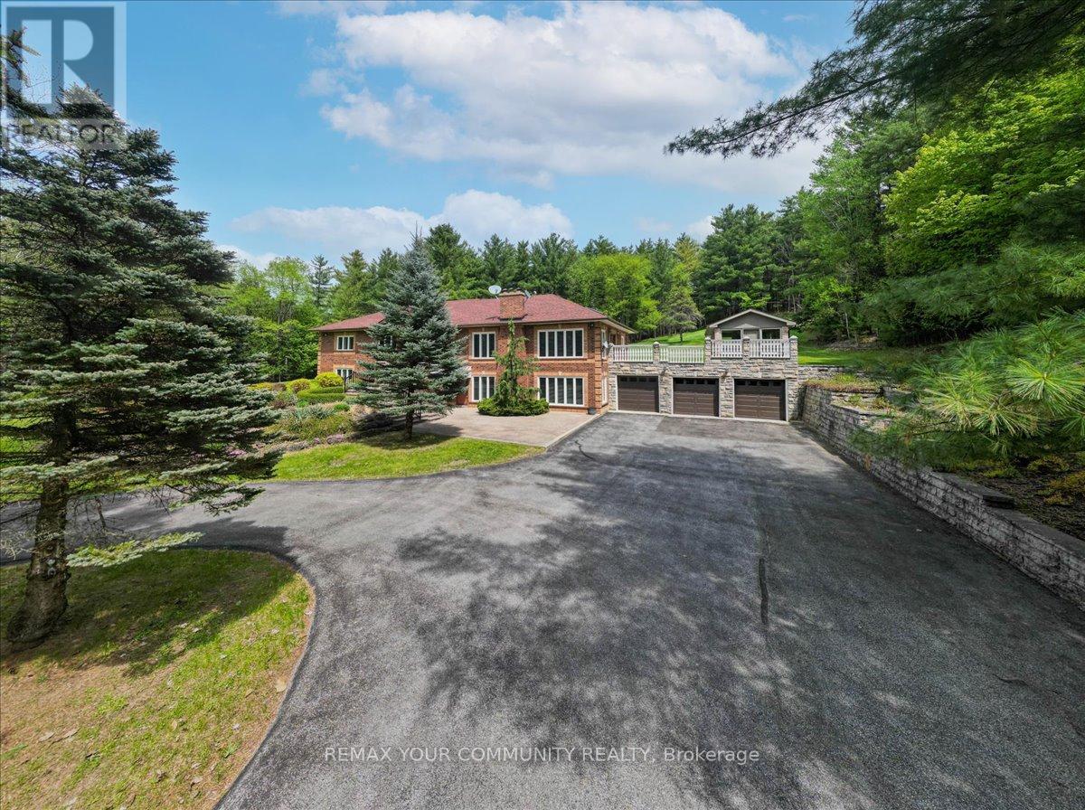 8339 Finnerty Side Road, Caledon, Ontario L0N 1E0 - Photo 3 - W13754322