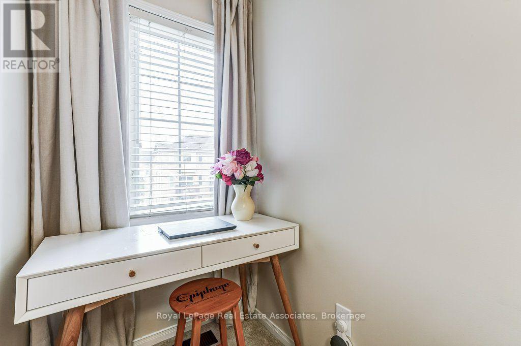 7222 Deanlee Court, Mississauga, Ontario  L5N 8R5 - Photo 15 - W13767468