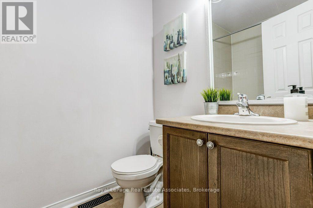 7222 Deanlee Court, Mississauga, Ontario  L5N 8R5 - Photo 17 - W13767468