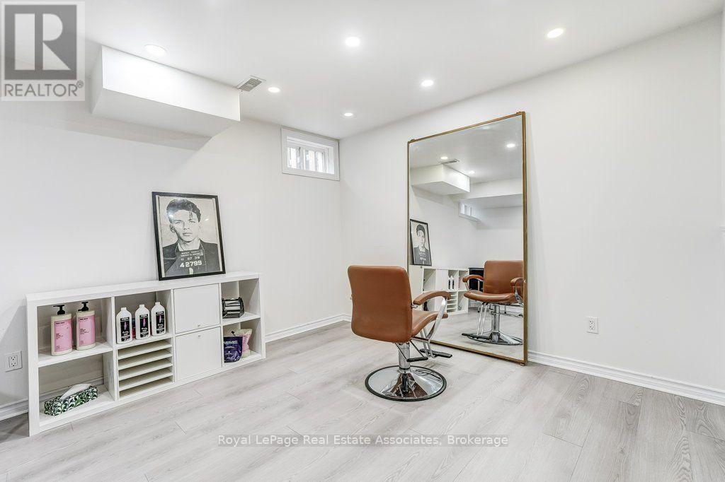 7222 Deanlee Court, Mississauga, Ontario  L5N 8R5 - Photo 31 - W13767468