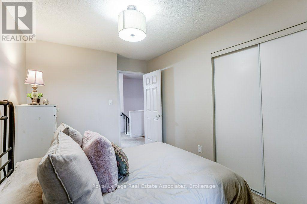 7222 Deanlee Court, Mississauga, Ontario  L5N 8R5 - Photo 16 - W13767468