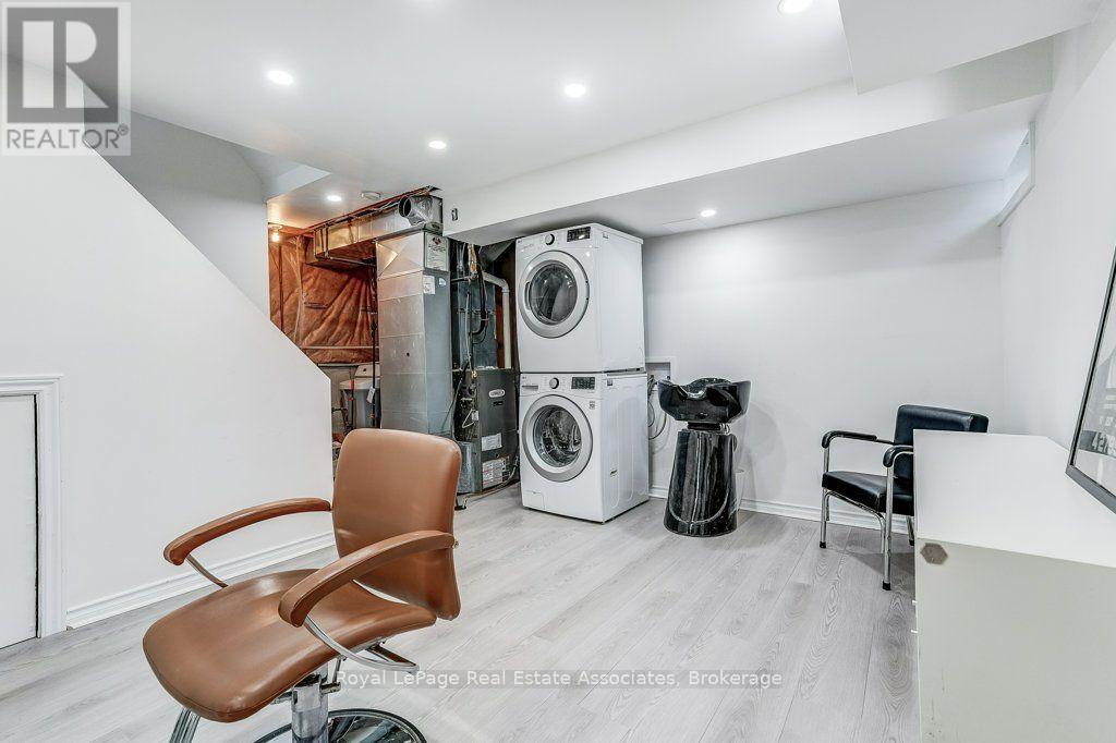 7222 Deanlee Court, Mississauga, Ontario  L5N 8R5 - Photo 32 - W13767468