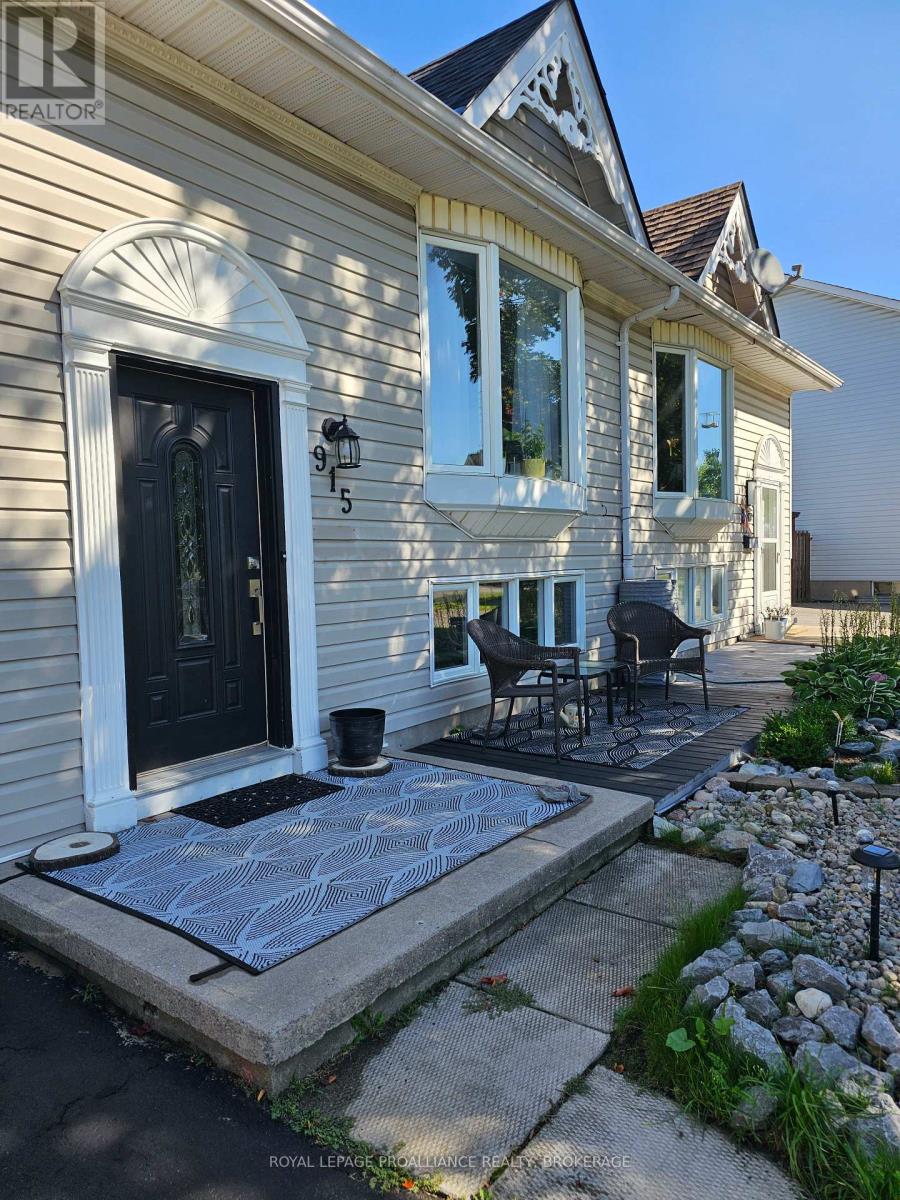 915 Warburton Crescent, Kingston, Ontario  K7M 8L3 - Photo 3 - X13767440