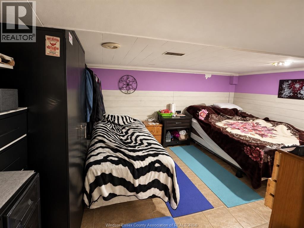 972 Bruce, Windsor, Ontario  N9A 4X7 - Photo 10 - 26022160