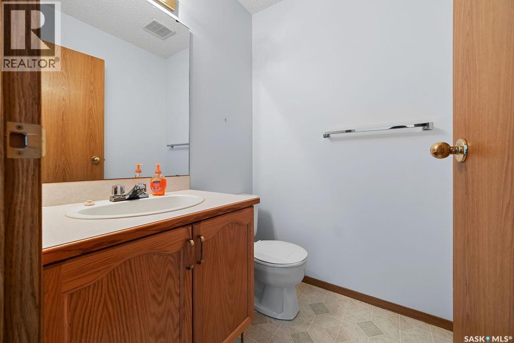 3806 Rae Street, Regina, Saskatchewan  S4S 3A1 - Photo 11 - SK048032