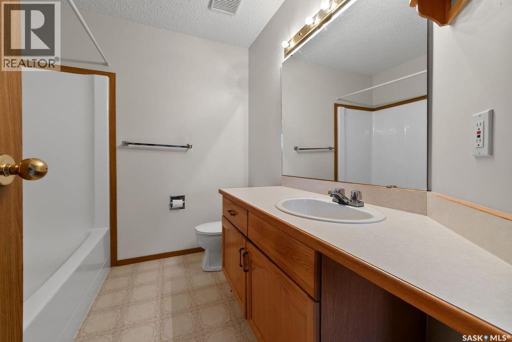 3806 Rae Street, Regina, Saskatchewan  S4S 3A1 - Photo 16 - SK048032