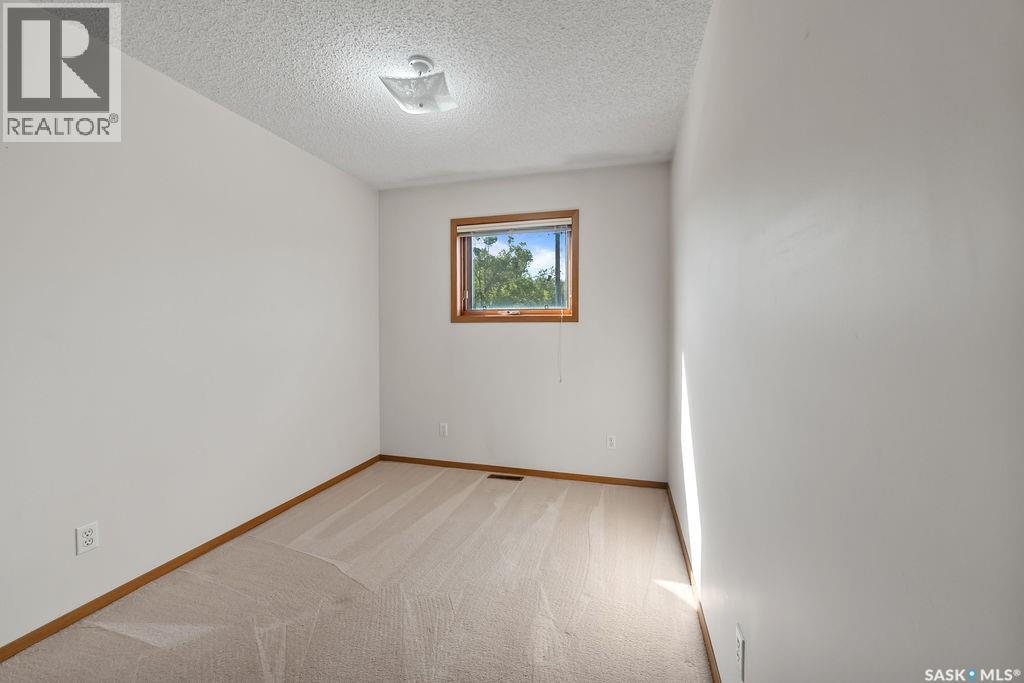 3806 Rae Street, Regina, Saskatchewan  S4S 3A1 - Photo 17 - SK048032