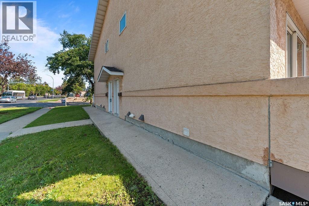 3806 Rae Street, Regina, Saskatchewan  S4S 3A1 - Photo 28 - SK048032