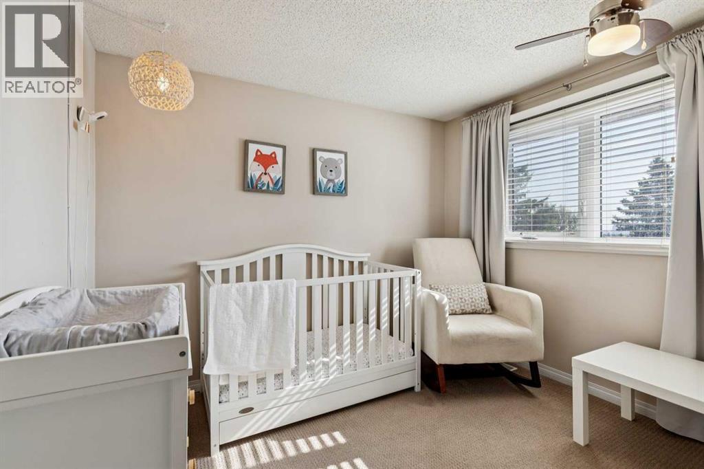558 Strathcona Drive SW, Calgary, Alberta  T3H 1K3 - Photo 17 - A2340398