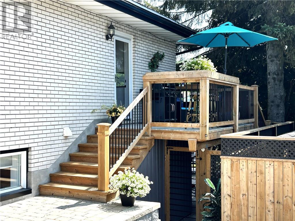 35 Cedar Street, Levack, Ontario  P0M 2C0 - Photo 5 - 2130279