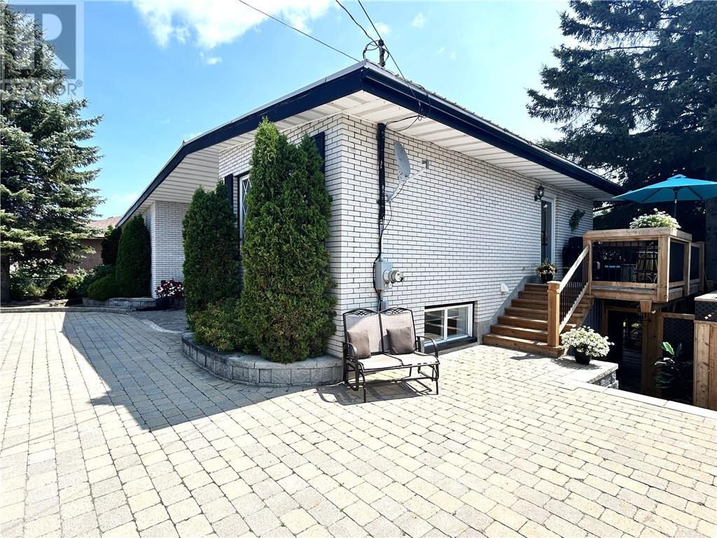 35 Cedar Street, Levack, Ontario  P0M 2C0 - Photo 6 - 2130279