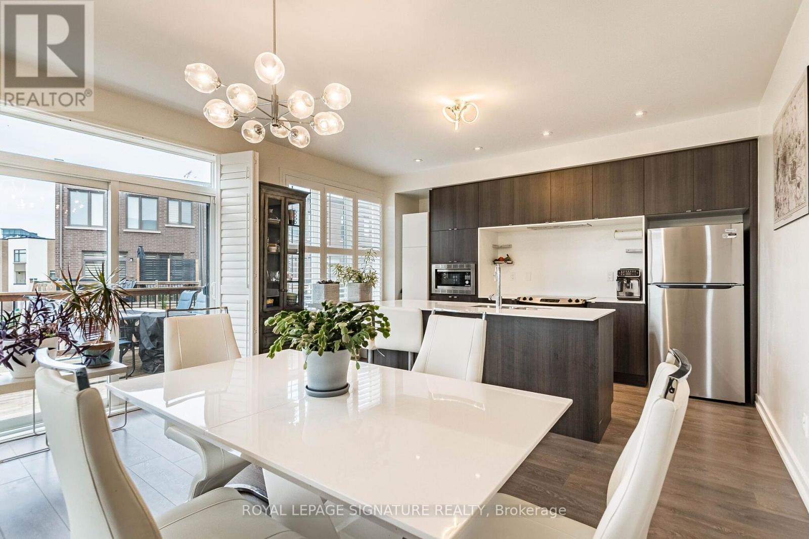 3121 Mintwood Circle, Oakville, Ontario  L6H 0P2 - Photo 6 - W13767370