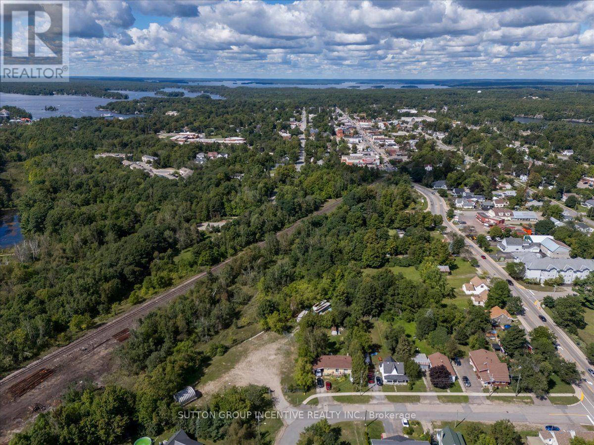 200 Nelson Street, Gravenhurst, Ontario  P1P 1K7 - Photo 3 - X13767042